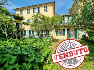 RAPALLO (GE) Via privata San Rocco - Piano intero in Villa dei primi del '900