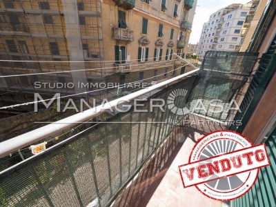  GENOVA Sampierdarena- Via Monti bassa appartamento tre camere due bagni