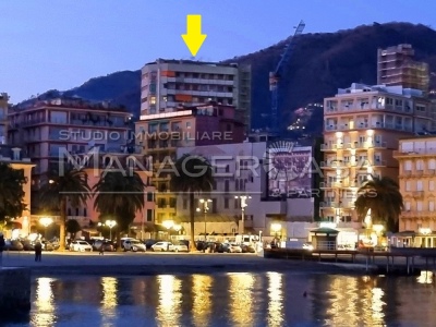 RAPALLO (GE) Centralissimo - Trilocale con ampia balconata - Piano alto