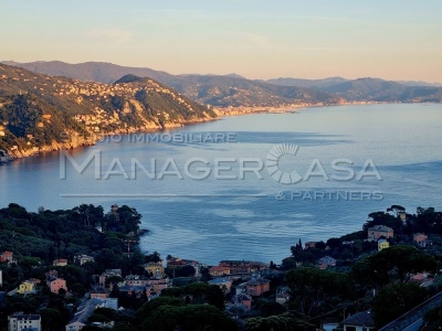 Vista mare da terrazzo e camera da letto